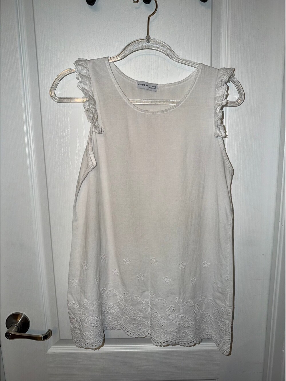 Civico 51 White Sleeveless Embroidered Tank Top Size S